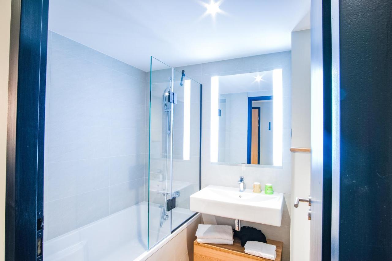 Ibis Styles Albertville Exterior photo