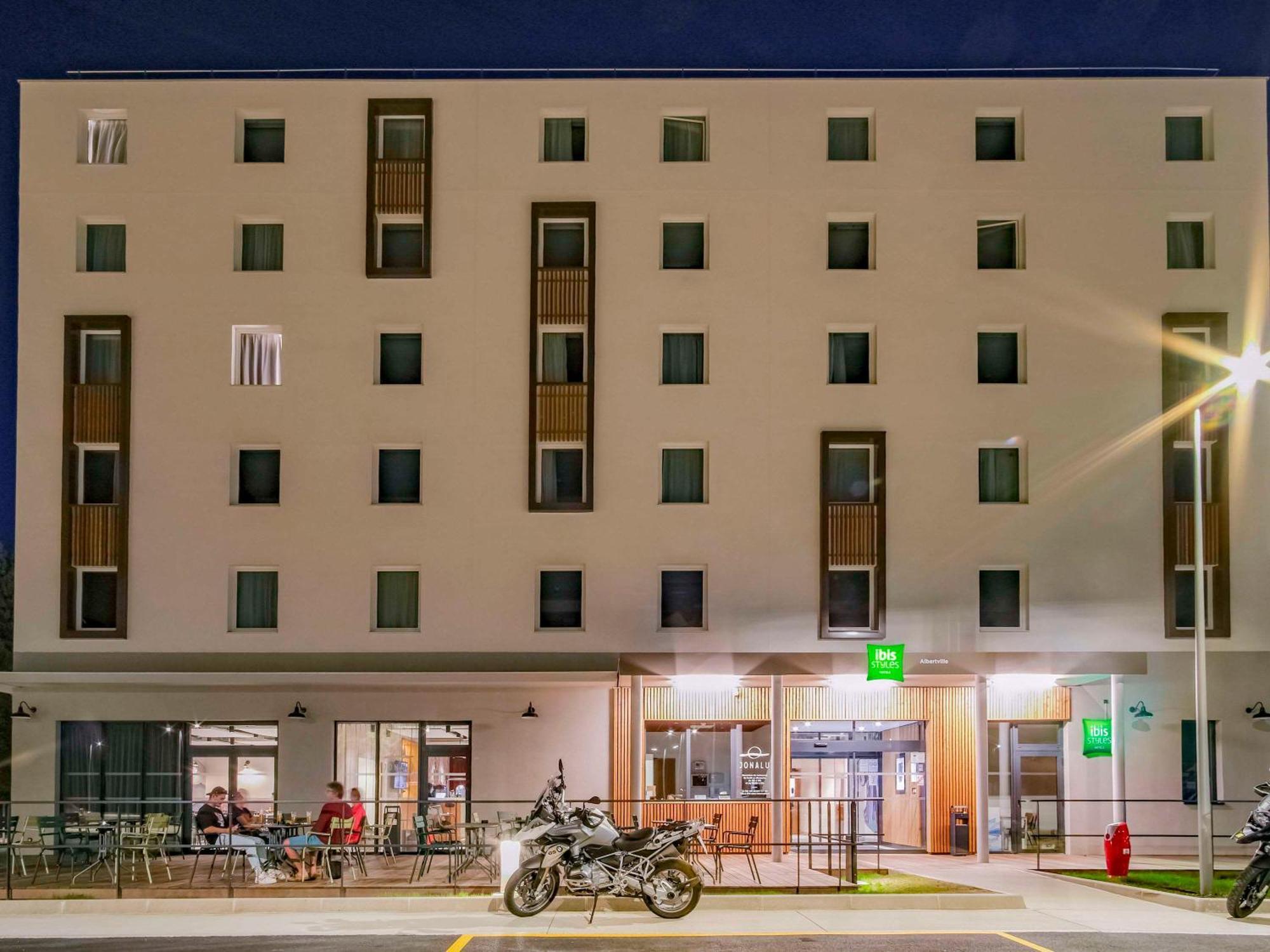 Ibis Styles Albertville Exterior photo