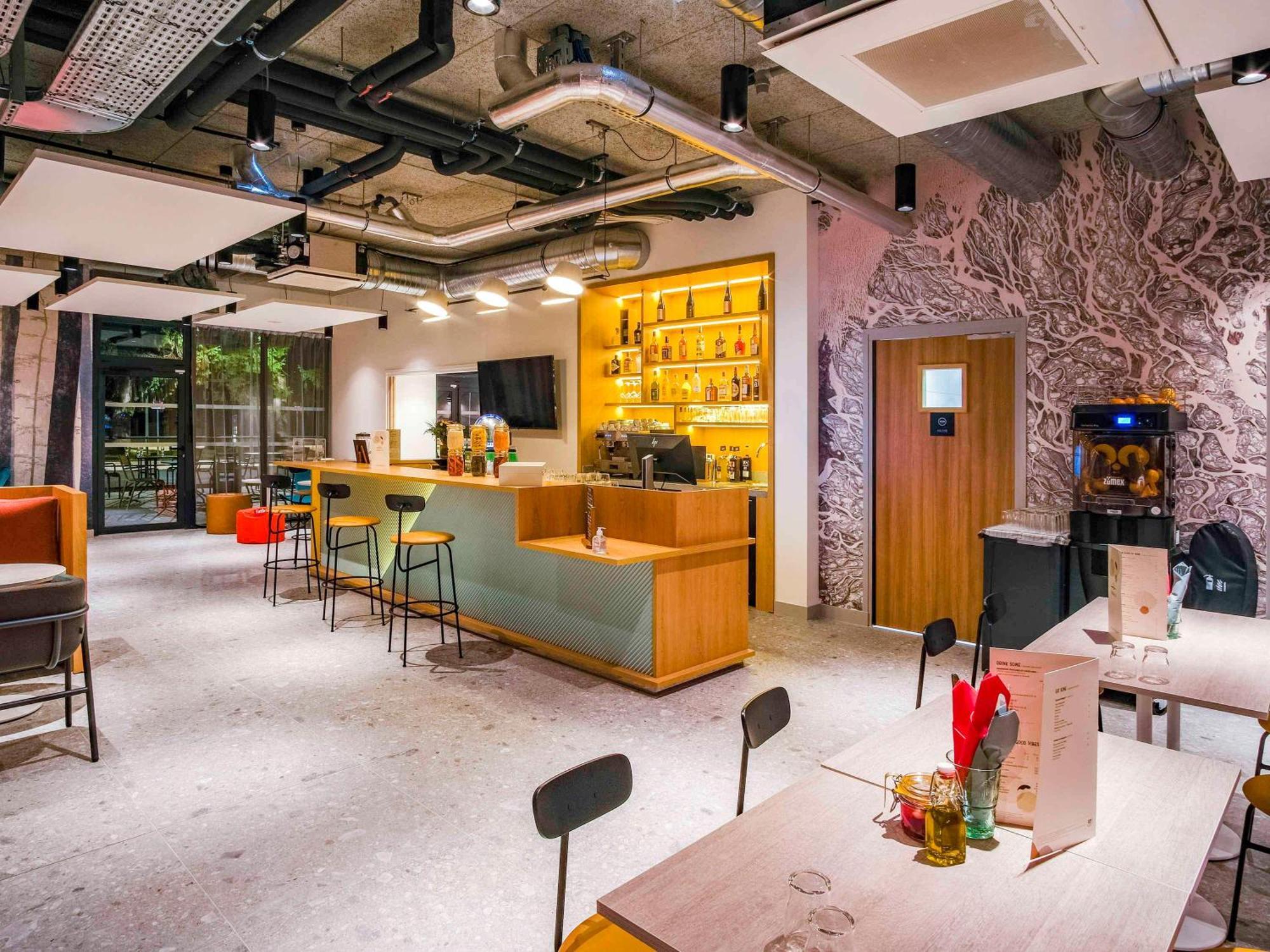 Ibis Styles Albertville Exterior photo