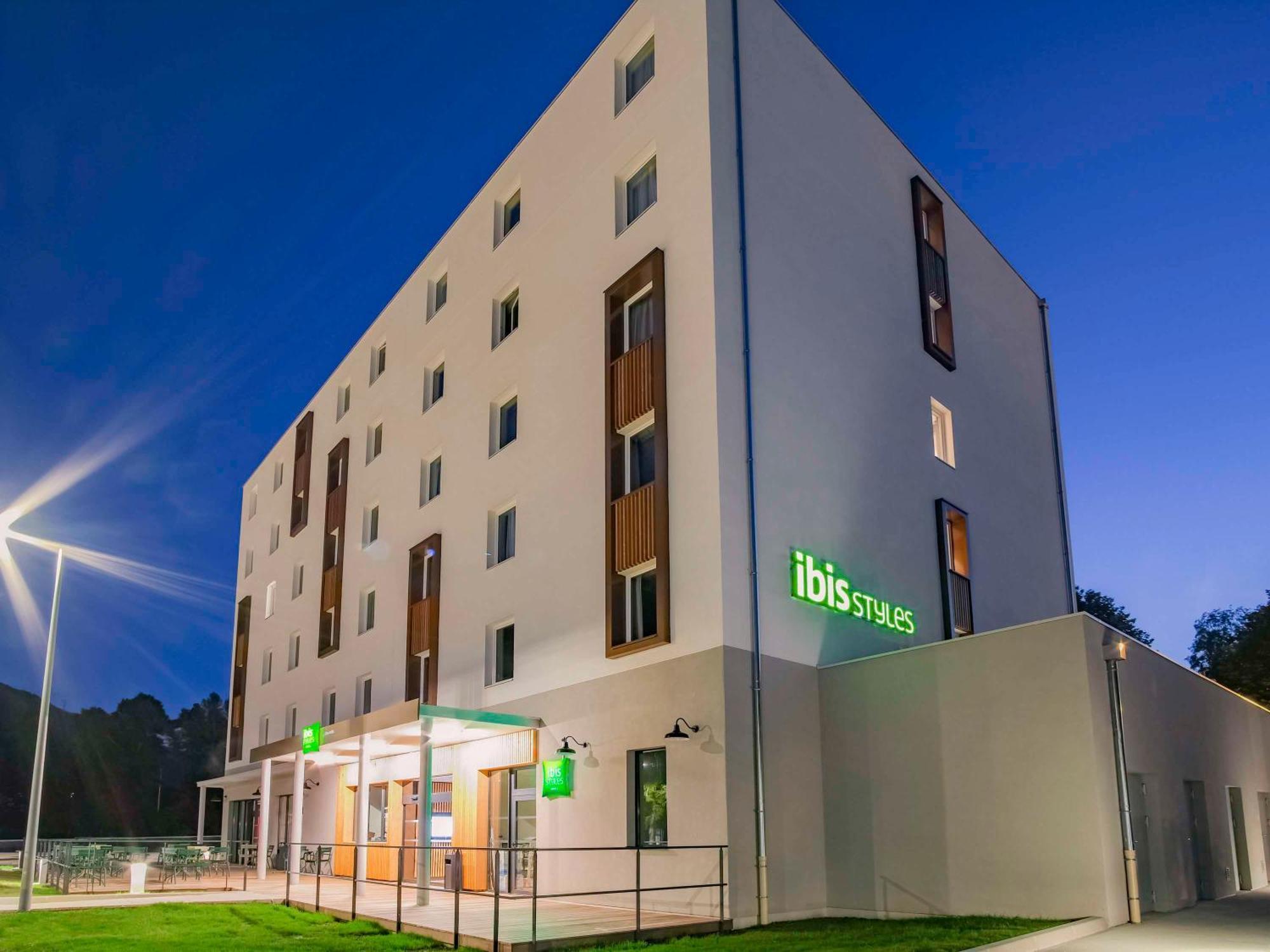 Ibis Styles Albertville Exterior photo